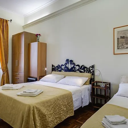 Apartment At St. Peter's Rome